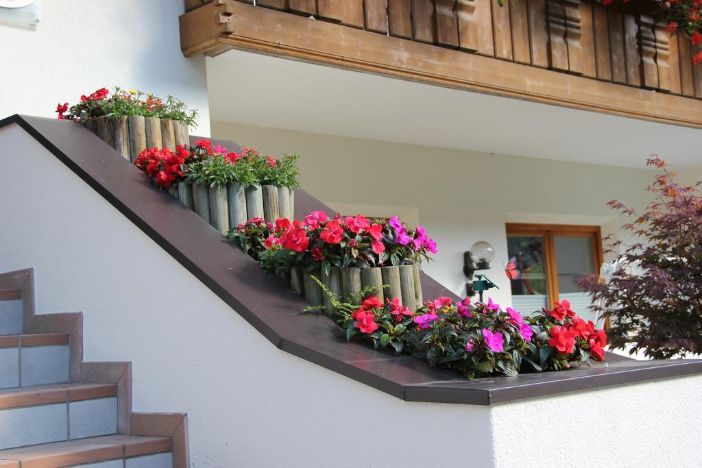 Aparthotel Garni Haus Hubertus Маллес-Веноста Екстер'єр фото