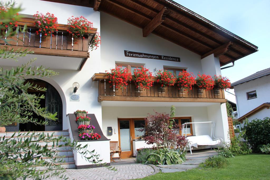 Aparthotel Garni Haus Hubertus Маллес-Веноста Екстер'єр фото