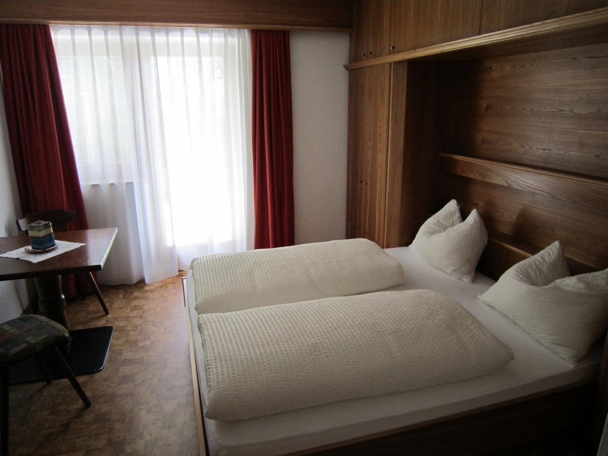Aparthotel Garni Haus Hubertus Маллес-Веноста Екстер'єр фото